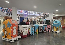 Alumnos del IES Cossío de Haro elaboran casas para gatos con contenedores