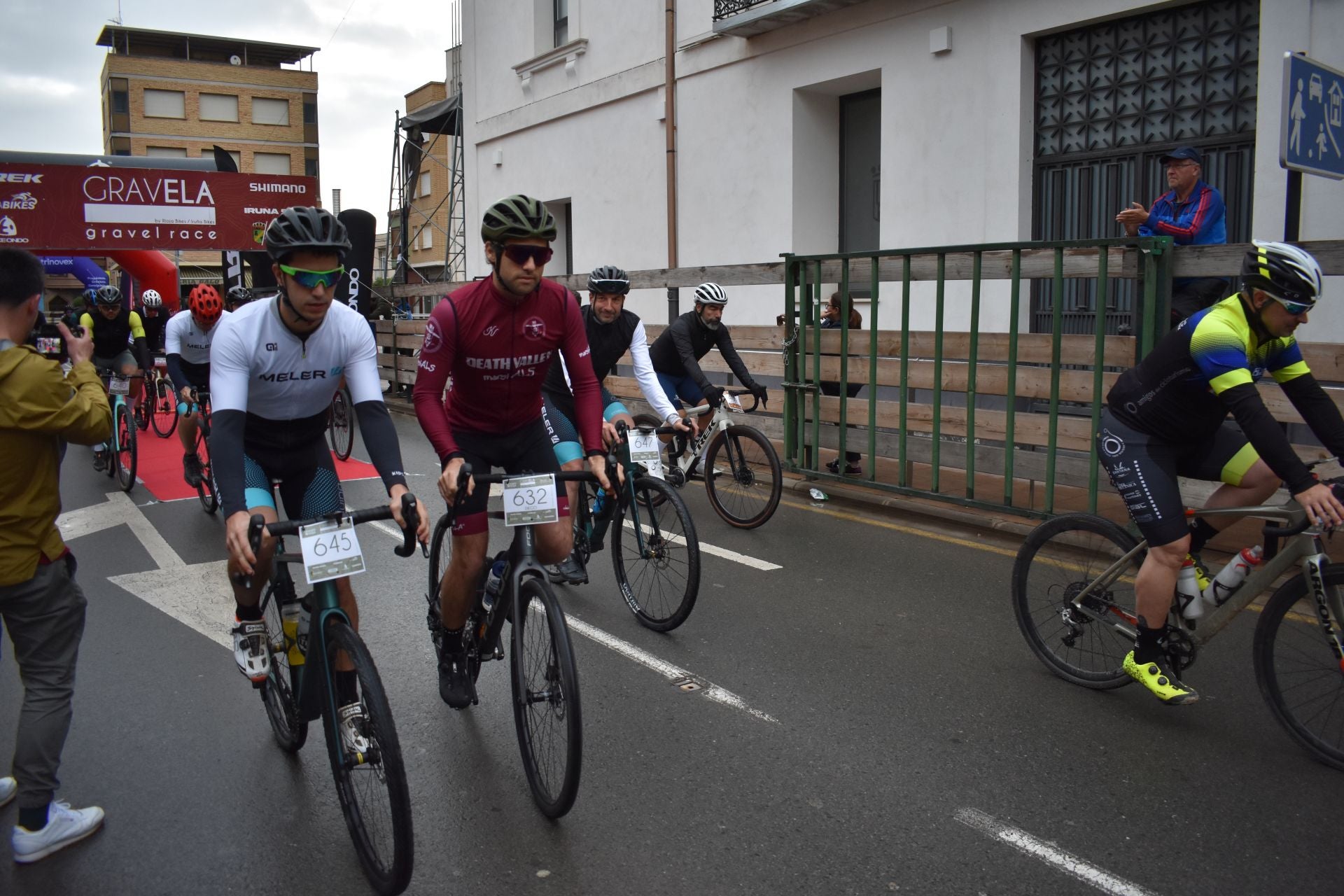 Las imágenes de la carrera solidaria GravELA