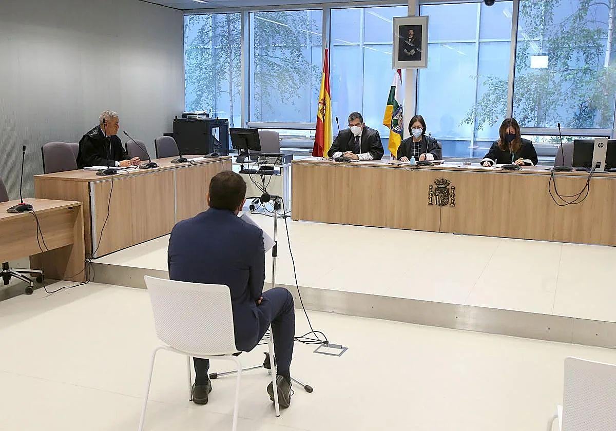 David Nieto, en el banquillo de los acusados, en un juicio anterior.