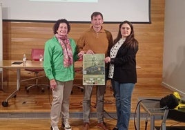 Francisca Terroba (izquierda), Óscar Fernández (centro) y Blanca Fernández (derecha).