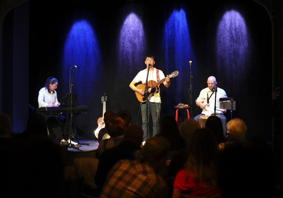 De 'La estrella azul' a la Sala Negra