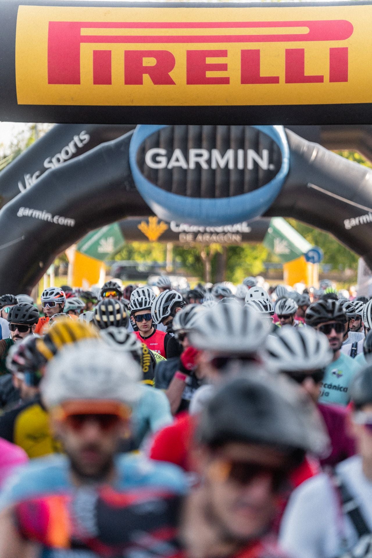 La salida y los podios de la segunda etapa de La Rioja Bike Race 2025