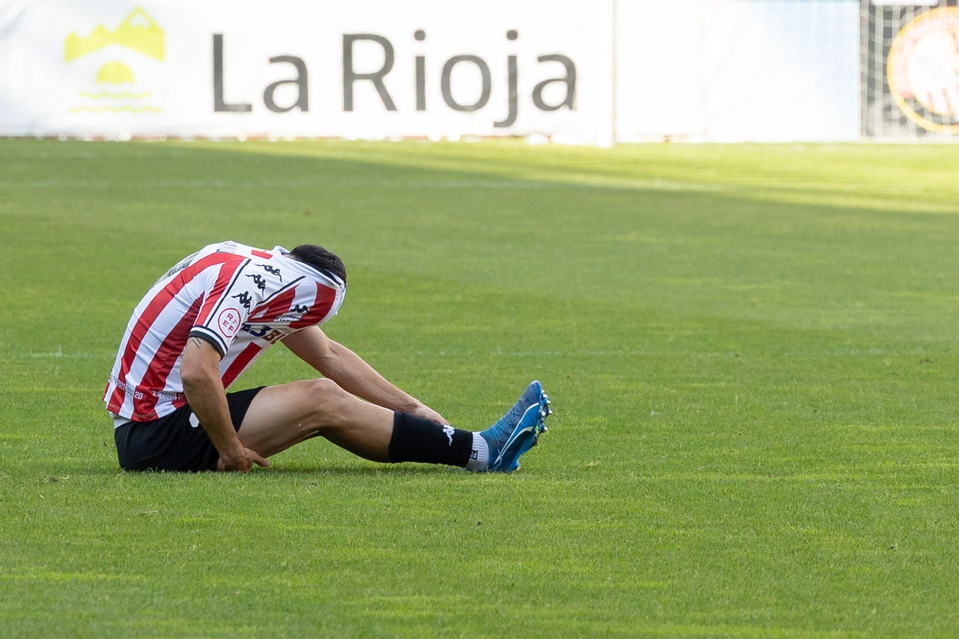 El partido SD Logroñés-Estepona en Las Gaunas