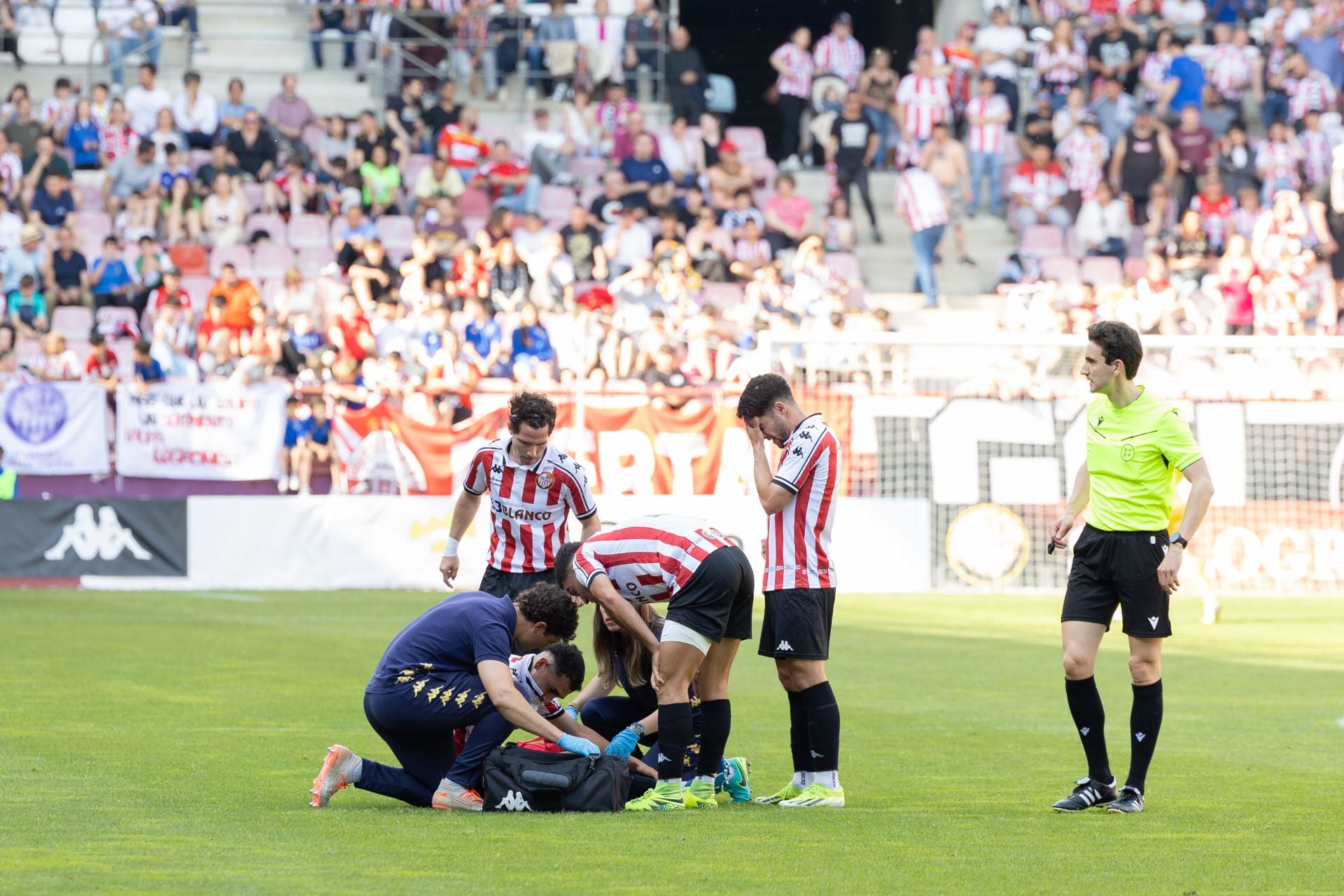 El partido SD Logroñés-Estepona en Las Gaunas