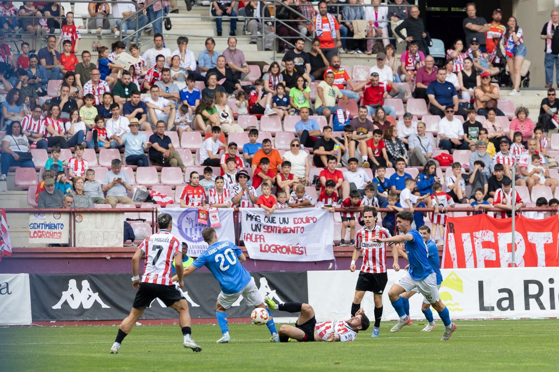 El partido SD Logroñés-Estepona en Las Gaunas