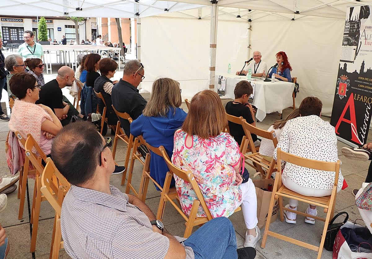 La carpa volverá a acoger los encuentros del Alfaro Literario.