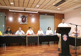 El joven Luis Zambrano Terrero tomó posesión en la sesión de ayer del cargo de concejal popular.