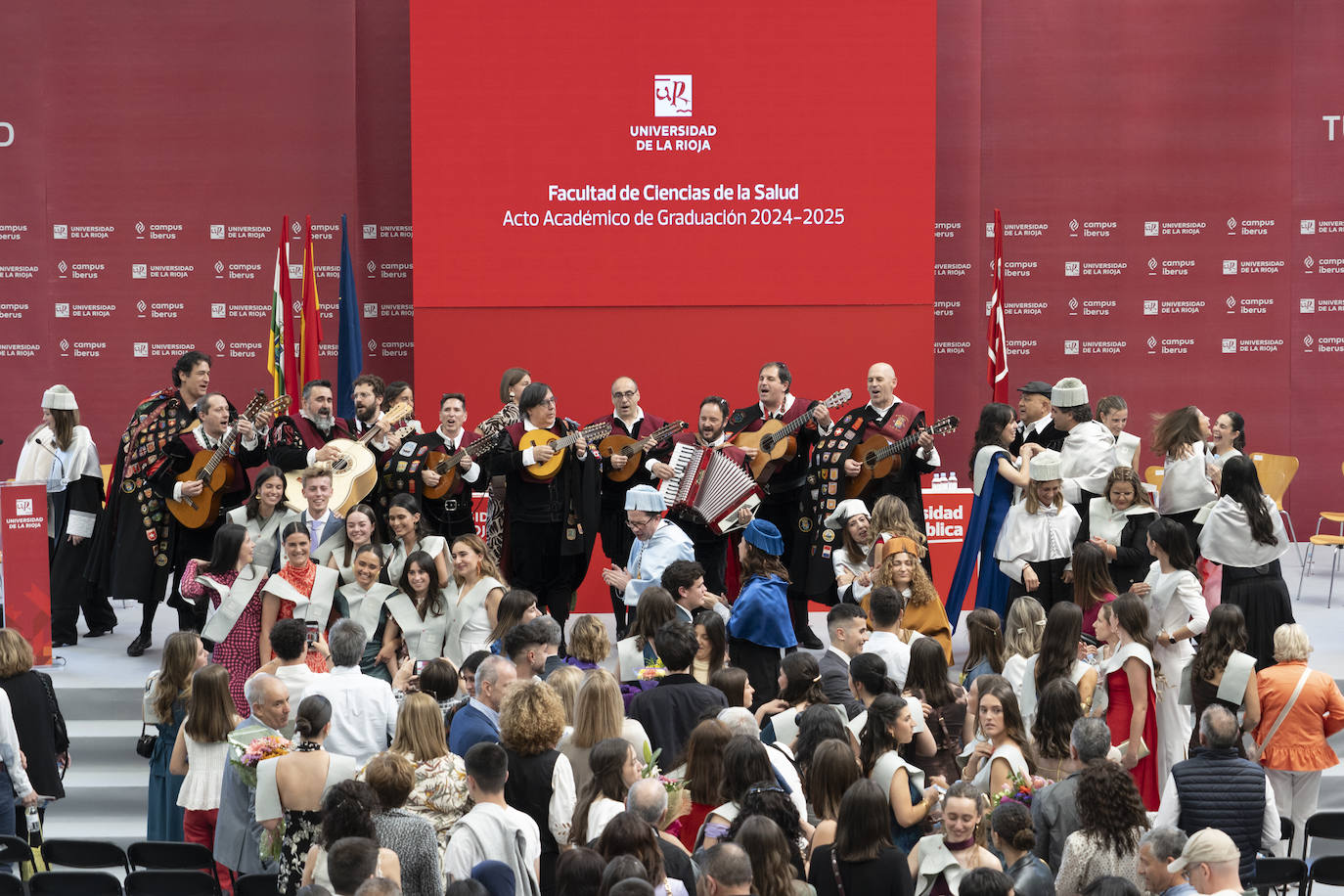 Las imágenes de la graduación de Ciencias de la Salud de la UR