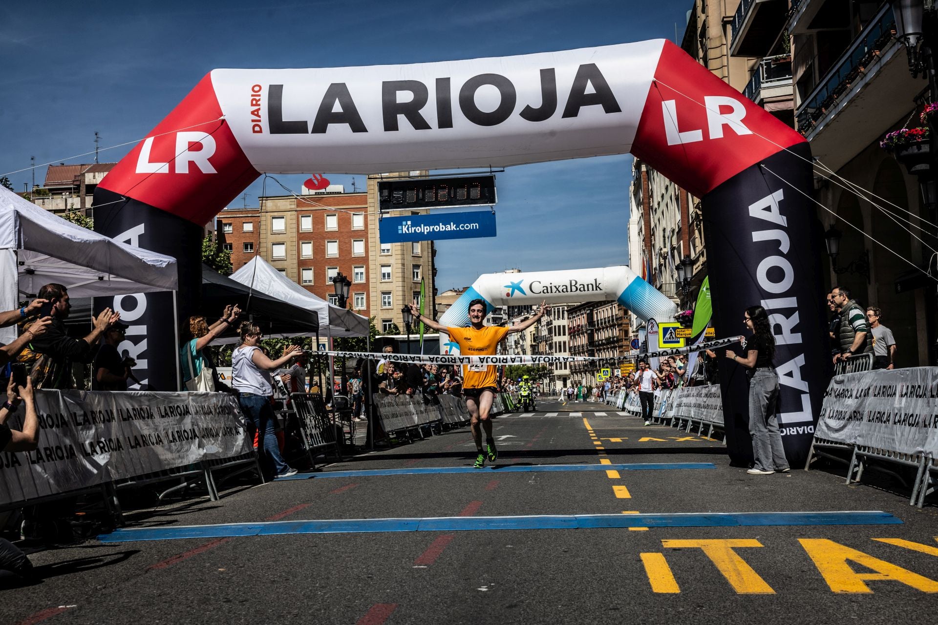 Fotos | La llegada a meta de los corredores