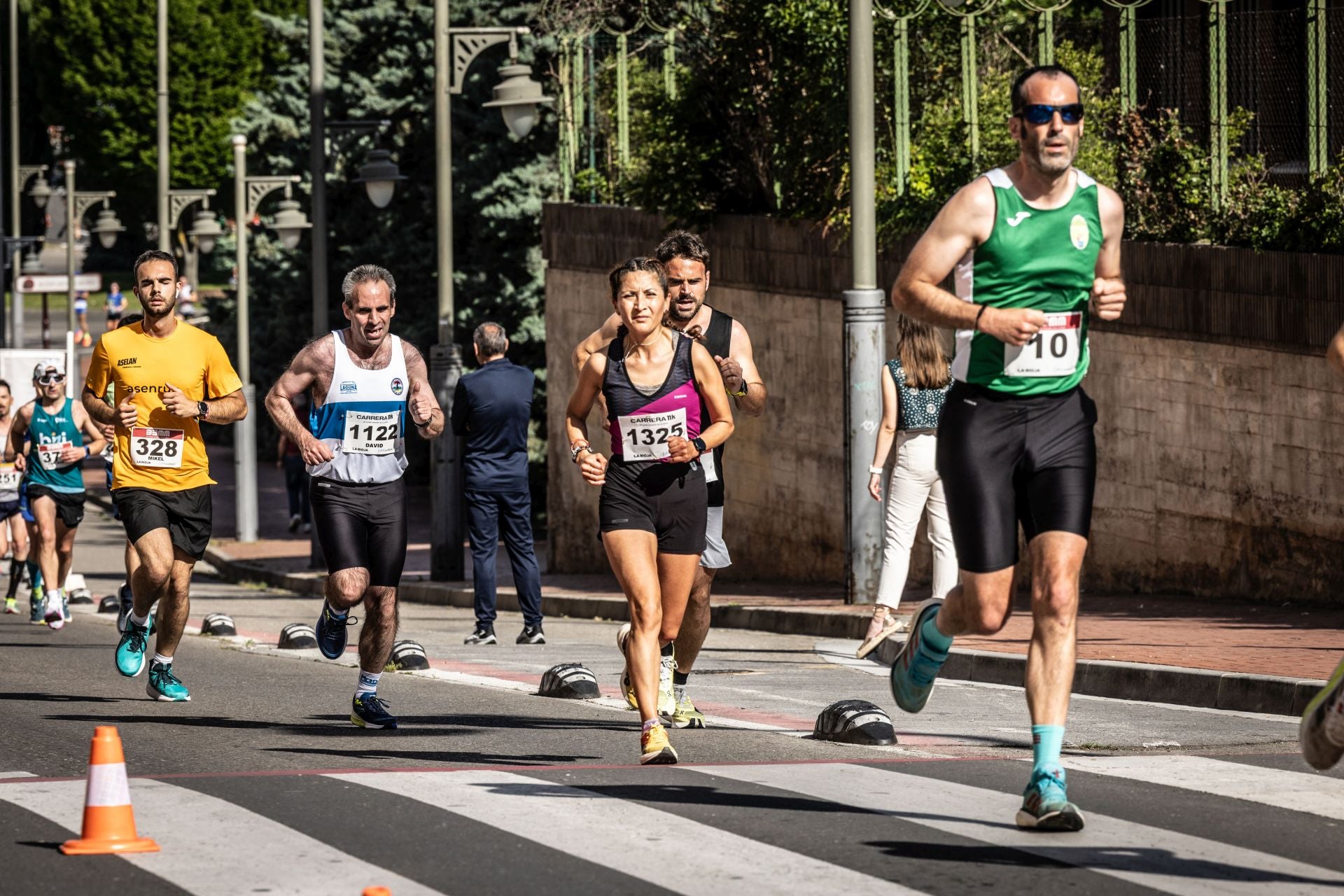 Las imágenes de la salida y la carrera de la Media Maratón de La Rioja
