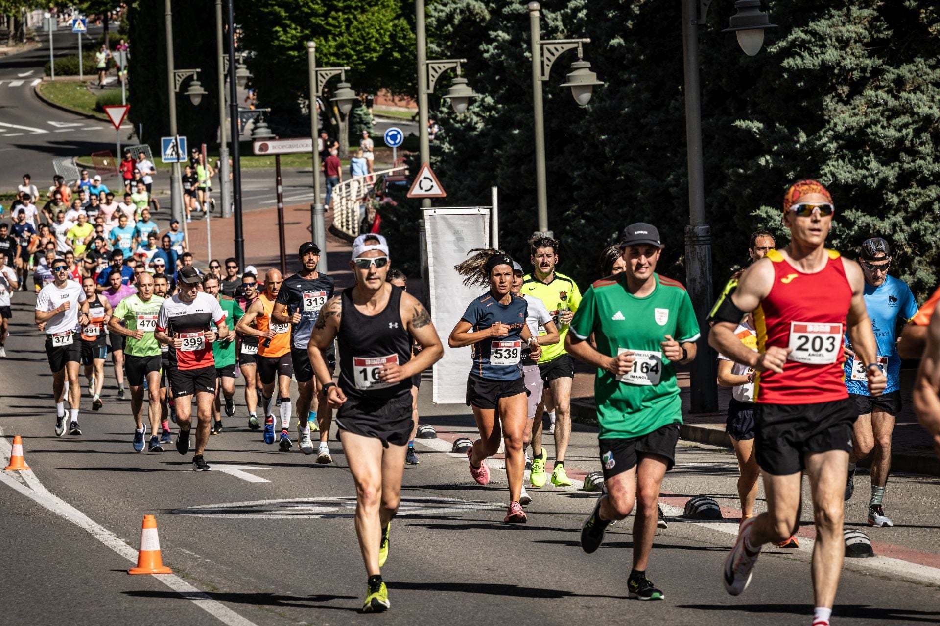 Las imágenes de la salida y la carrera de la Media Maratón de La Rioja