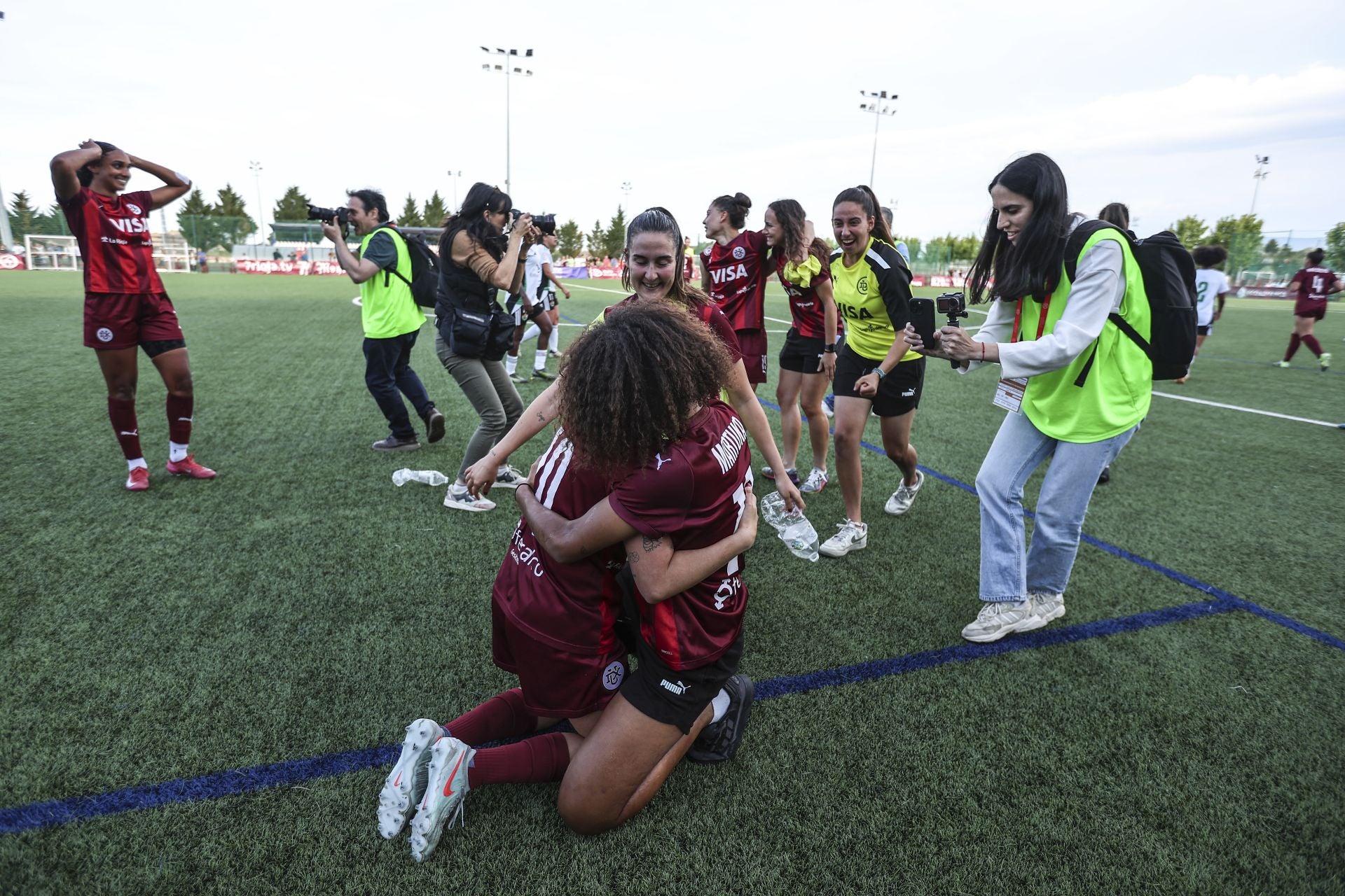 Explosión de alegría por el ascenso del DUX
