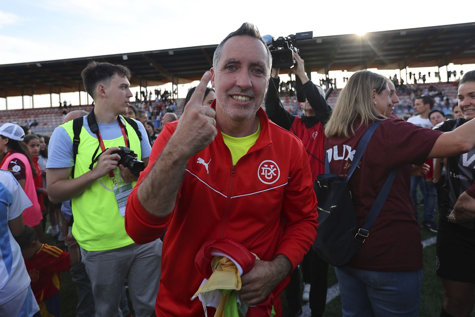 Explosión de alegría por el ascenso del DUX