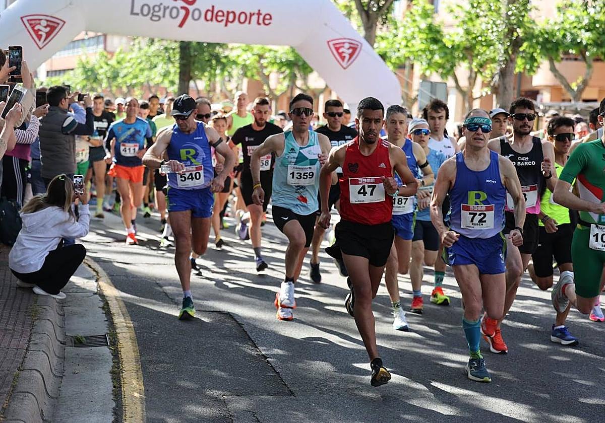 Las imágenes de la salida y la carrera de la Media Maratón de La Rioja