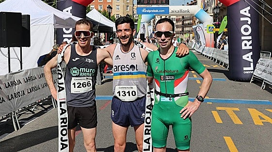 Óscar Moreno y Maialen Vidondo reinan en el 11K