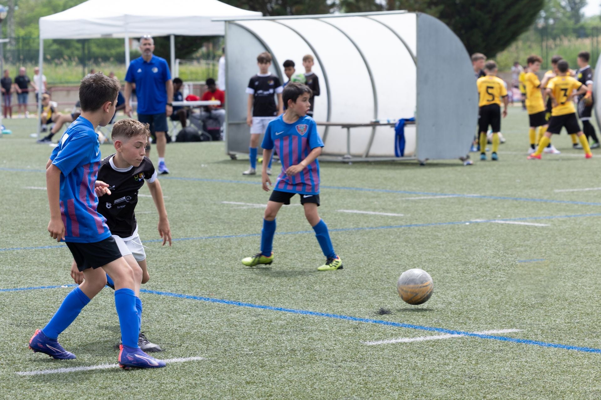 Las imágenes de la jornada dominical del Torneo de Comillas