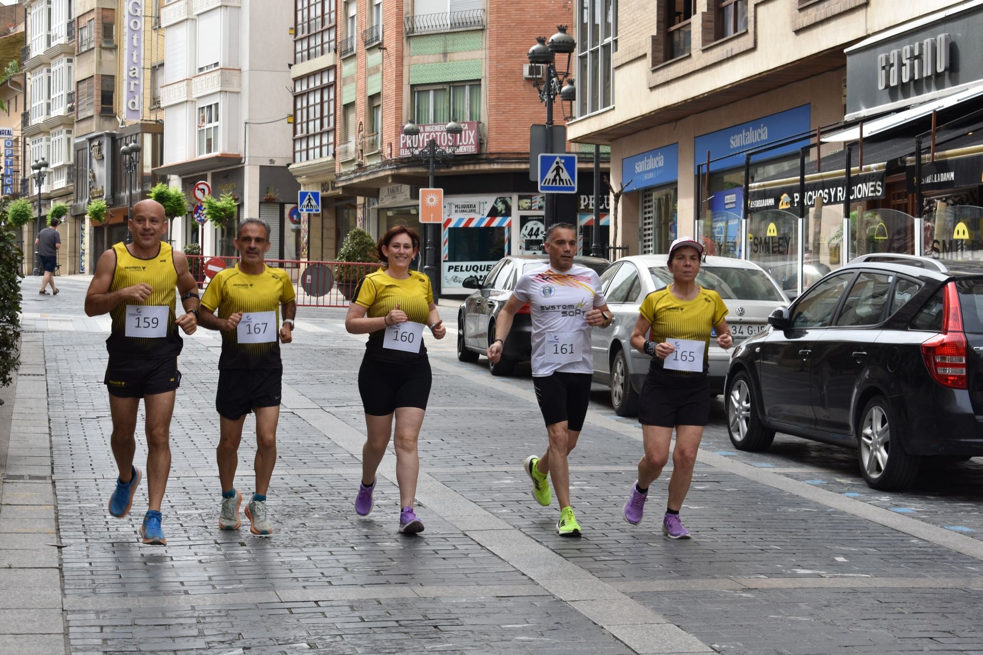 La Carrera Solidaria de Cáritas, en imágenes