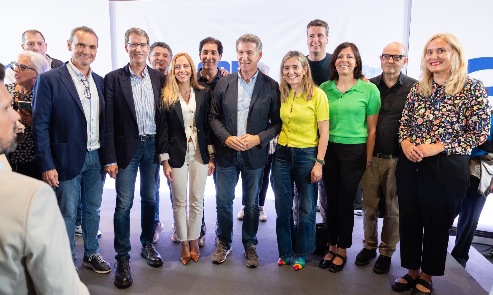 Imágenes de la visita del líder del PP a Logroño