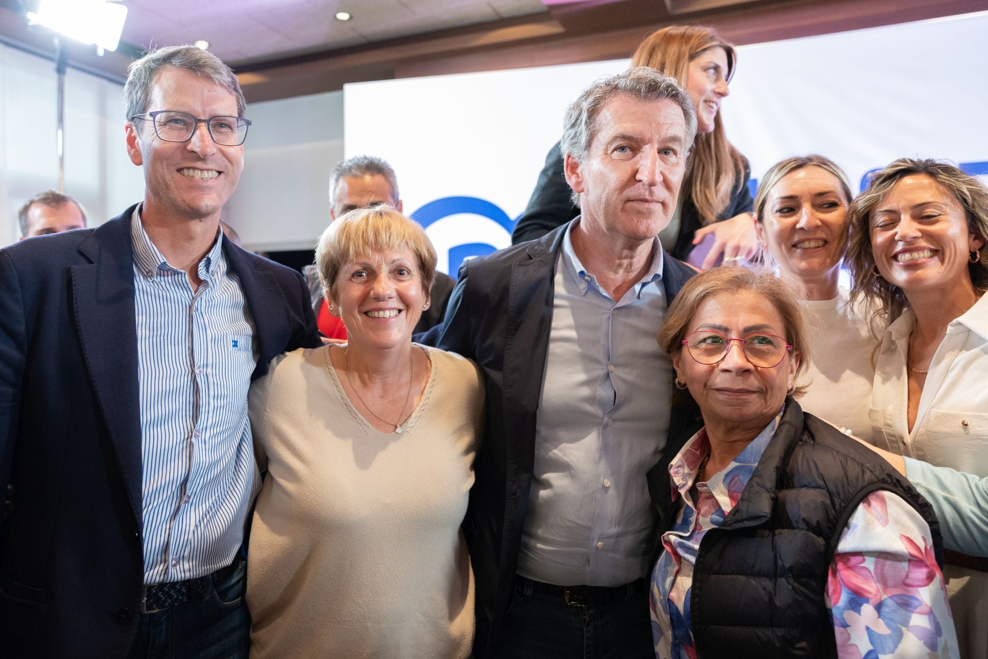 Imágenes de la visita del líder del PP a Logroño