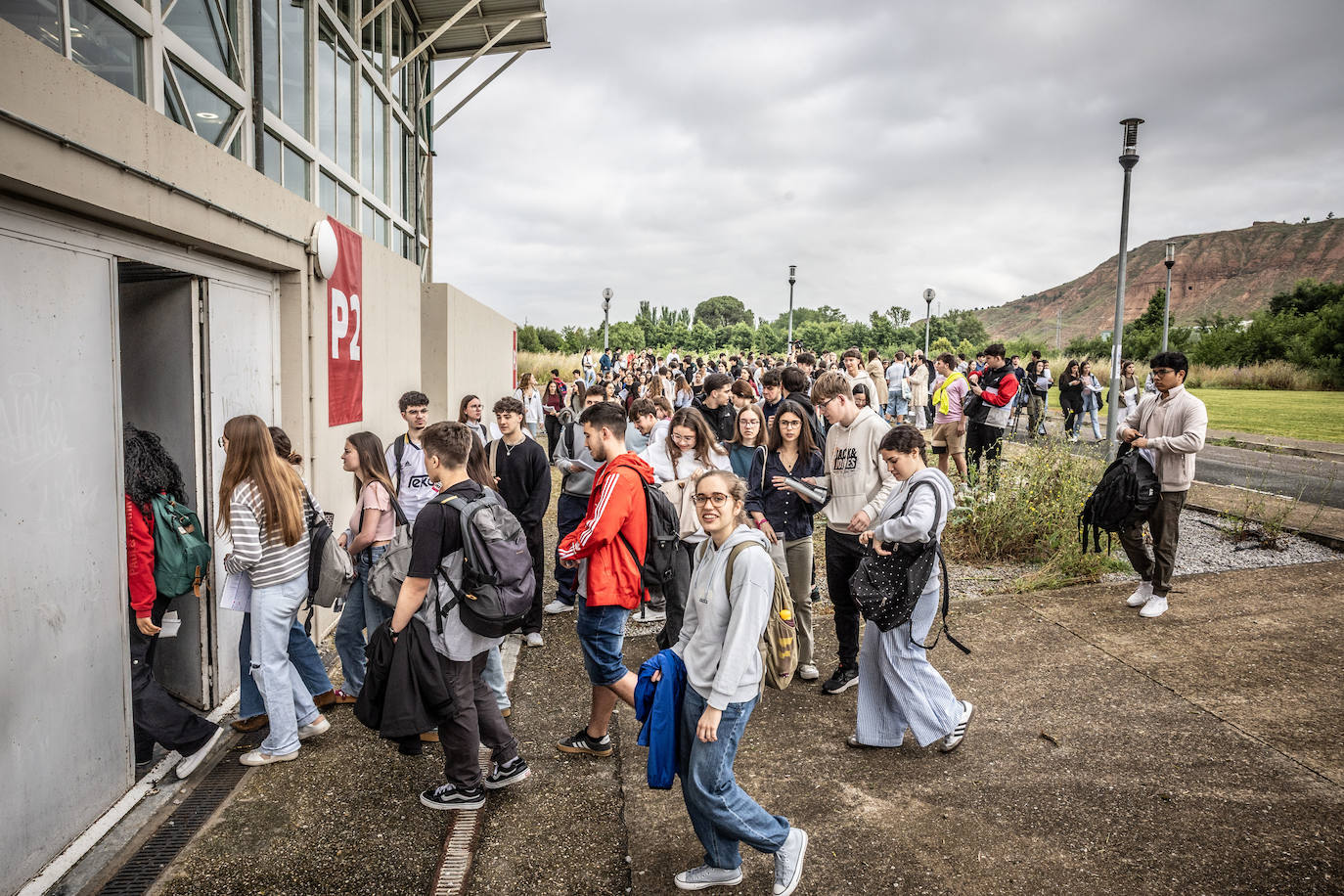 Las imágenes del primer día de la PAU en la UR