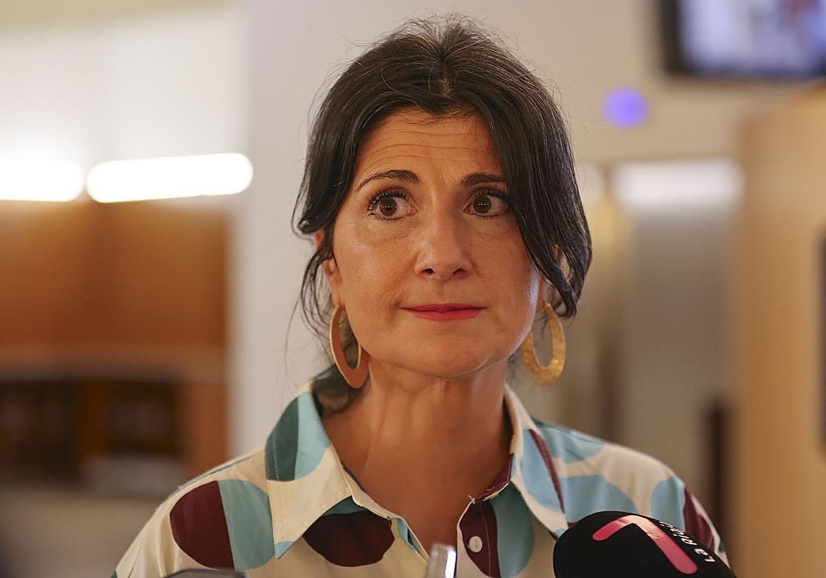 Eva Loza, este jueves antes del pleno.