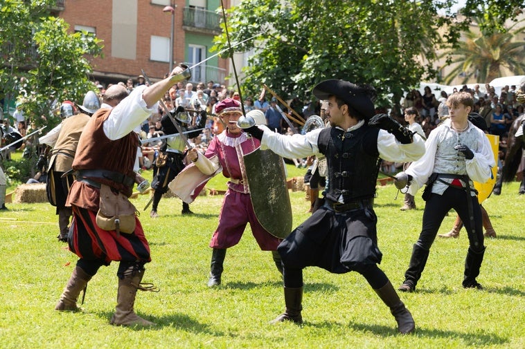 Recreación del asedio en el parque del Ebro.