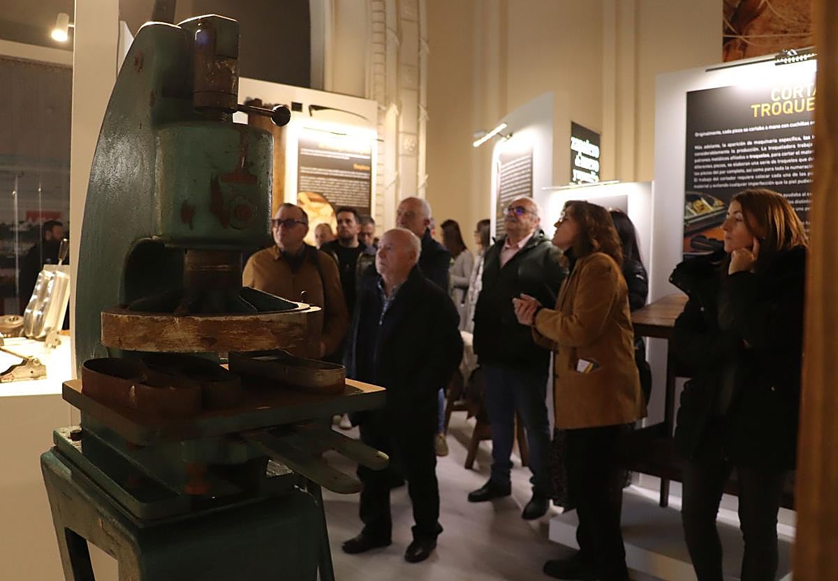 La fabricación de todo tipo de zapatos forma parte intrínseca de la identidad de los arnedanos, como relata el Museo del Calzado inaugurado en febrero en el Nuevo Cinema.