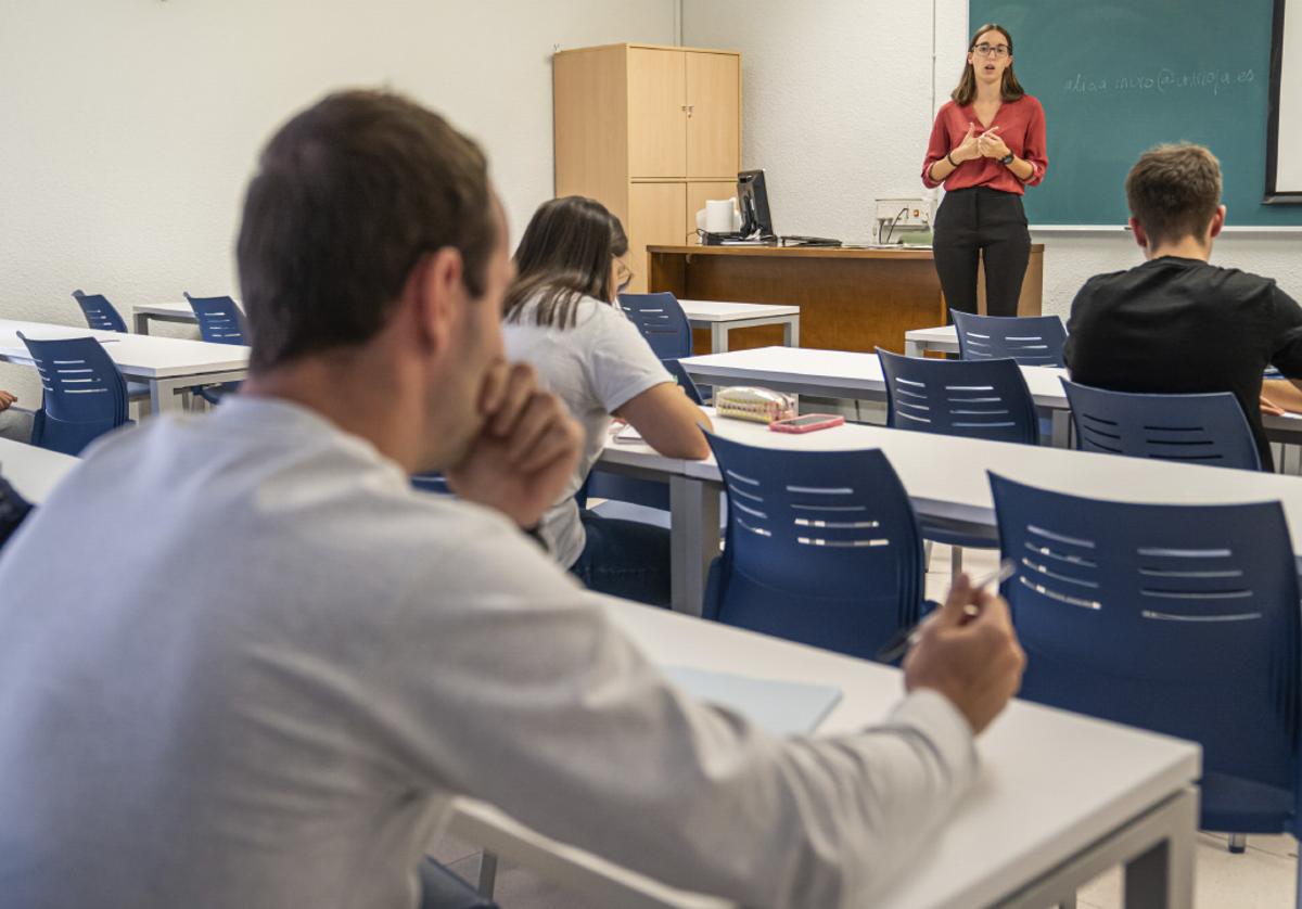 Inglés C2 y un curso de perfeccionamiento a través del cine, novedades de la Casa de las Lenguas