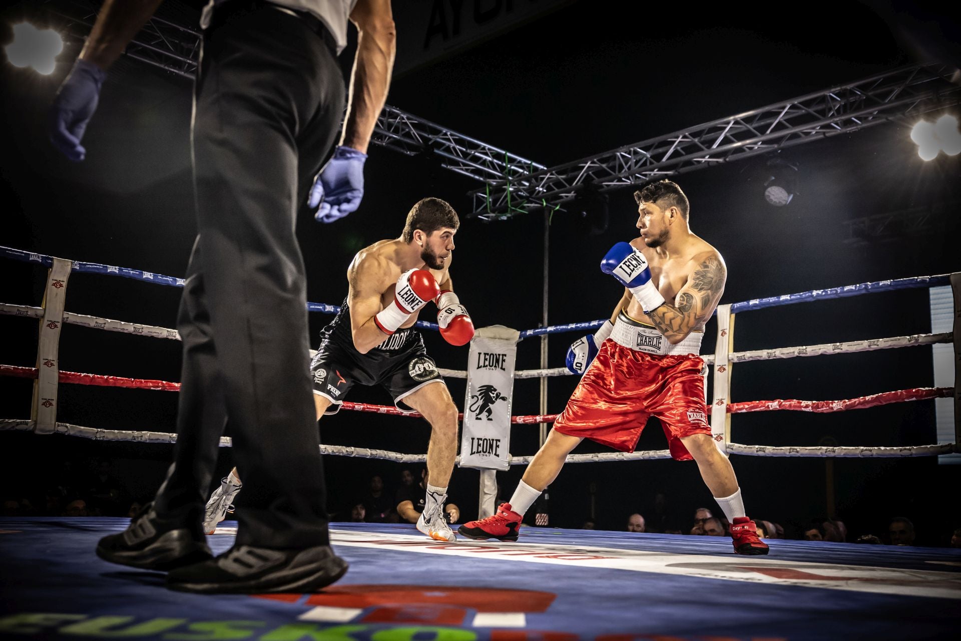 Una noche de boxeo en Las Gaunas