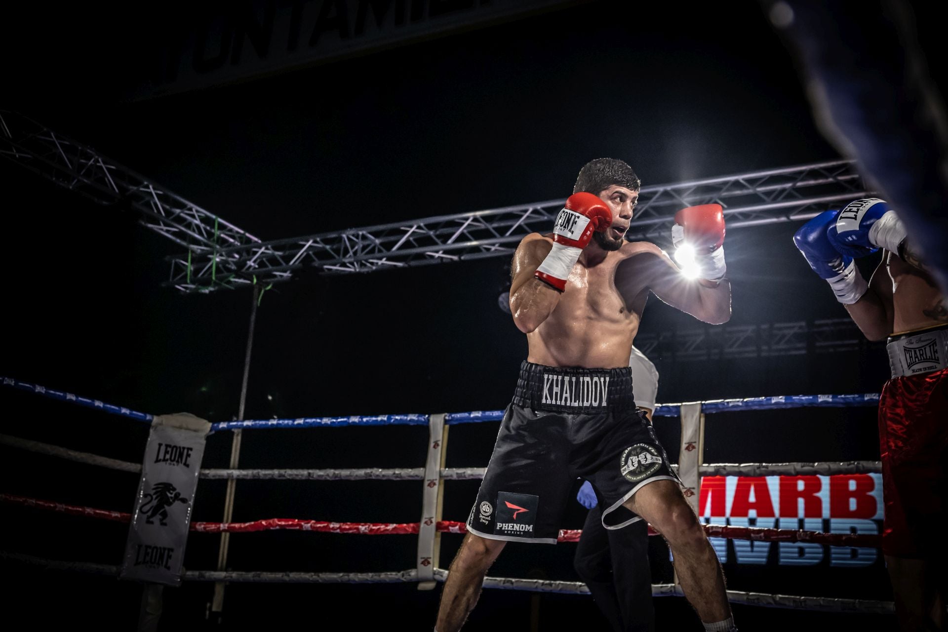 Una noche de boxeo en Las Gaunas