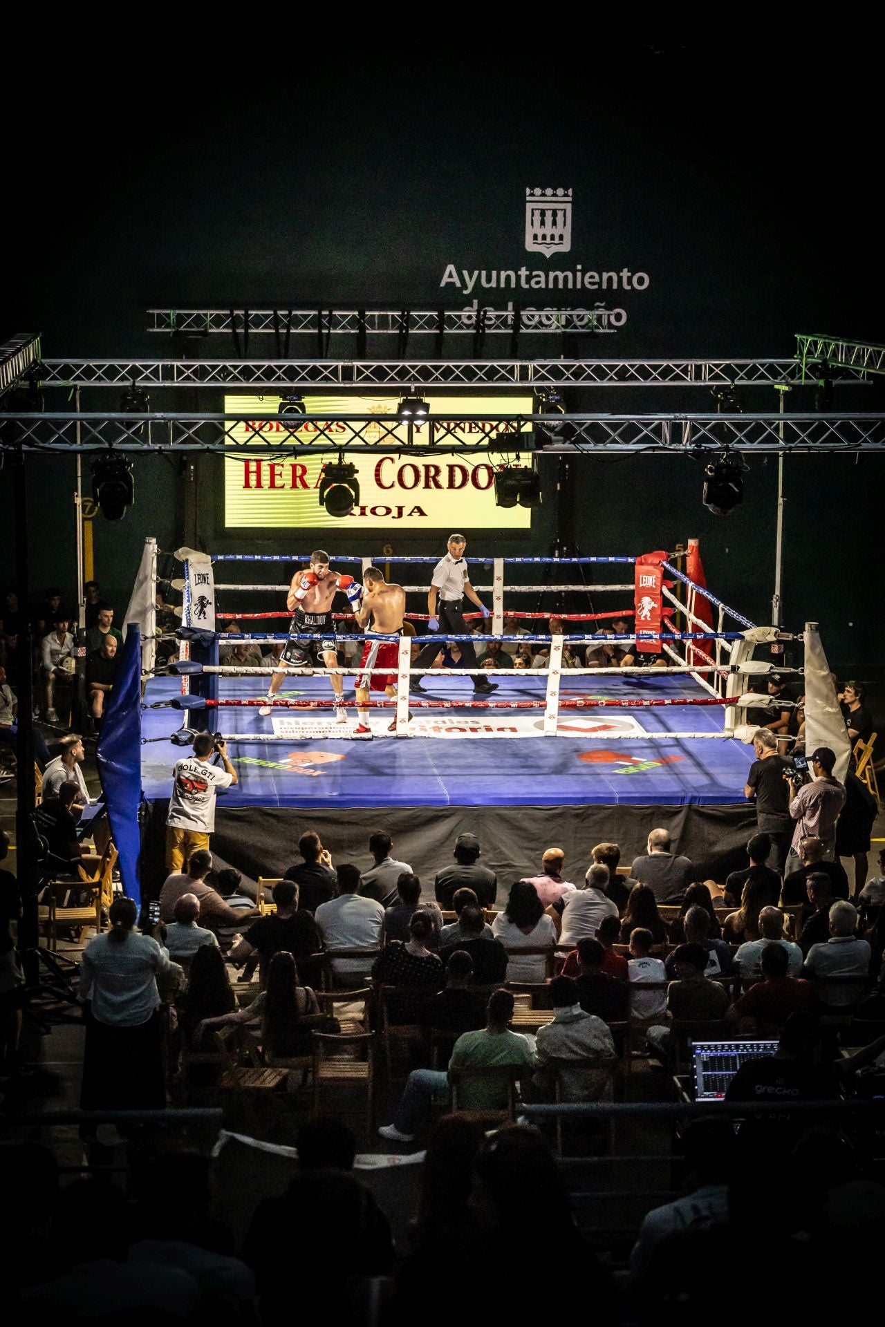 Una noche de boxeo en Las Gaunas