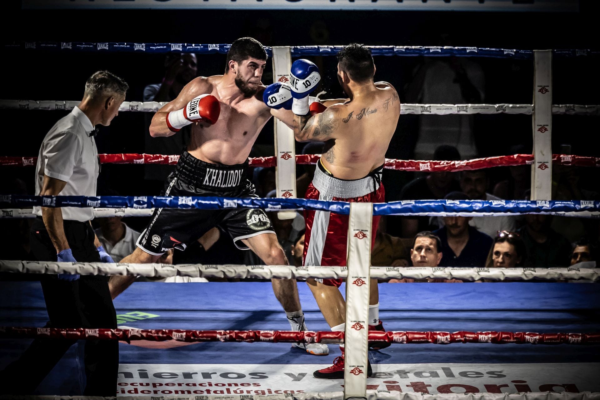 Una noche de boxeo en Las Gaunas