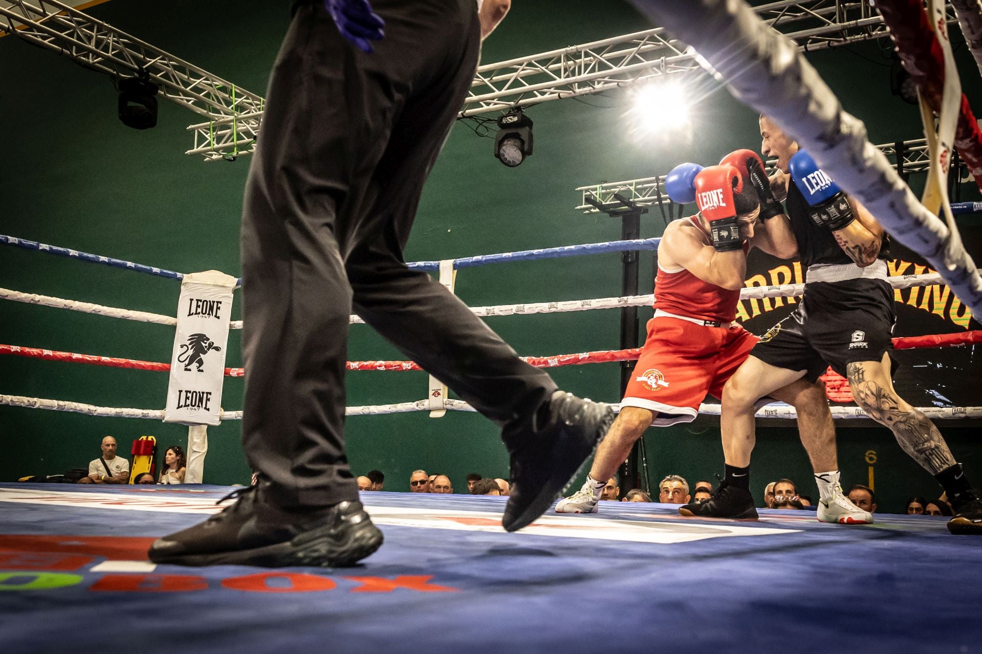 Una noche de boxeo en Las Gaunas