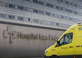 Dos heridos en una colisión de un turismo contra una pared en General Urrutia