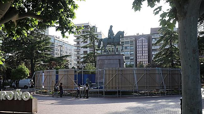 Imagen después - A los pies de Espartero