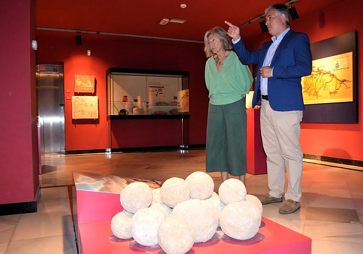 Arceiz y Pérez Pastor visitaron ayer al museo.