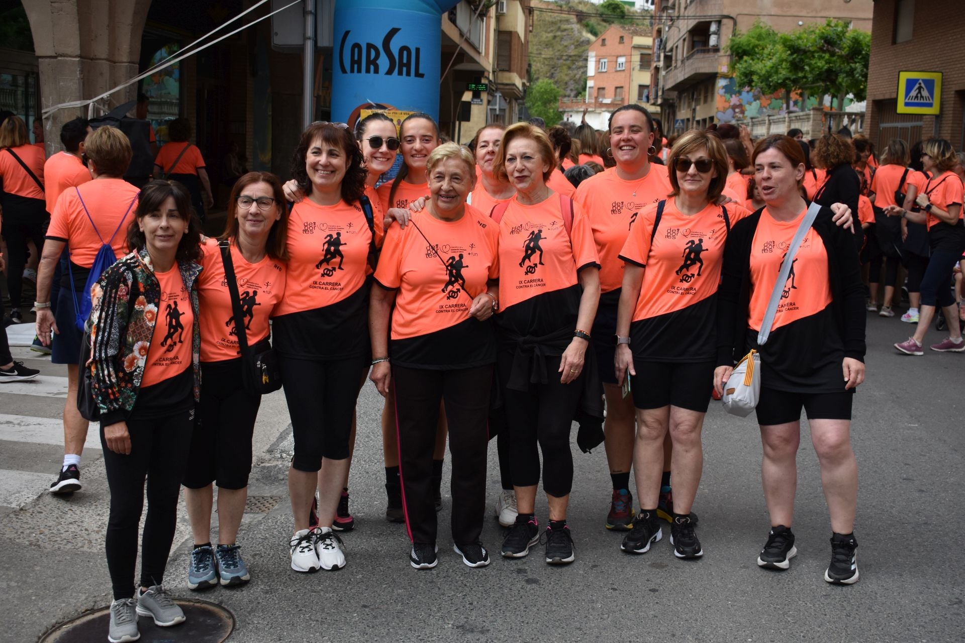 Deporte en la calle y marcha contra el cáncer, en Autol