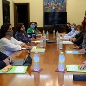 Reunión entre Concha Andreu y el patronato de la Fundación Escultor Daniel, en junio de 2021, en el Museo de la Romanización.