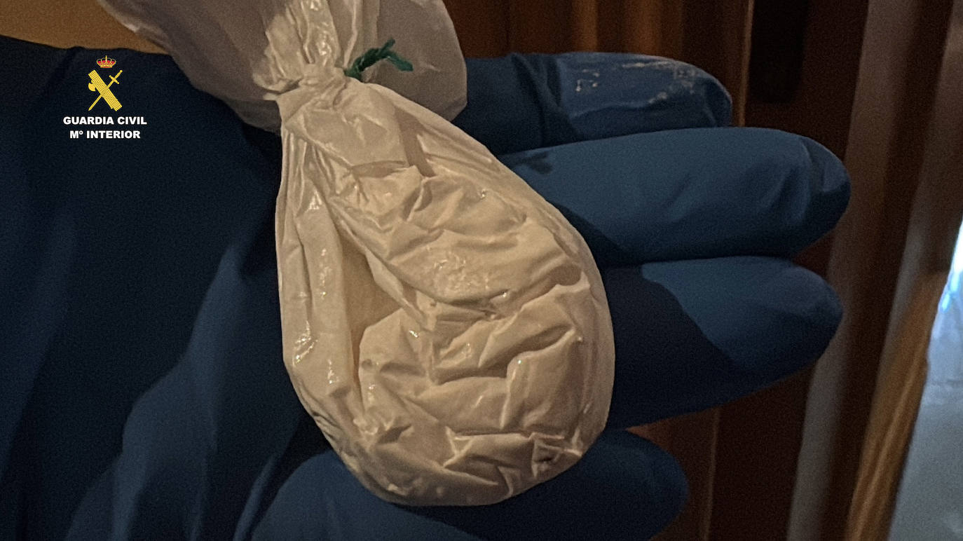 Las imágenes del operativo de la Guardia Civil en Calahorra