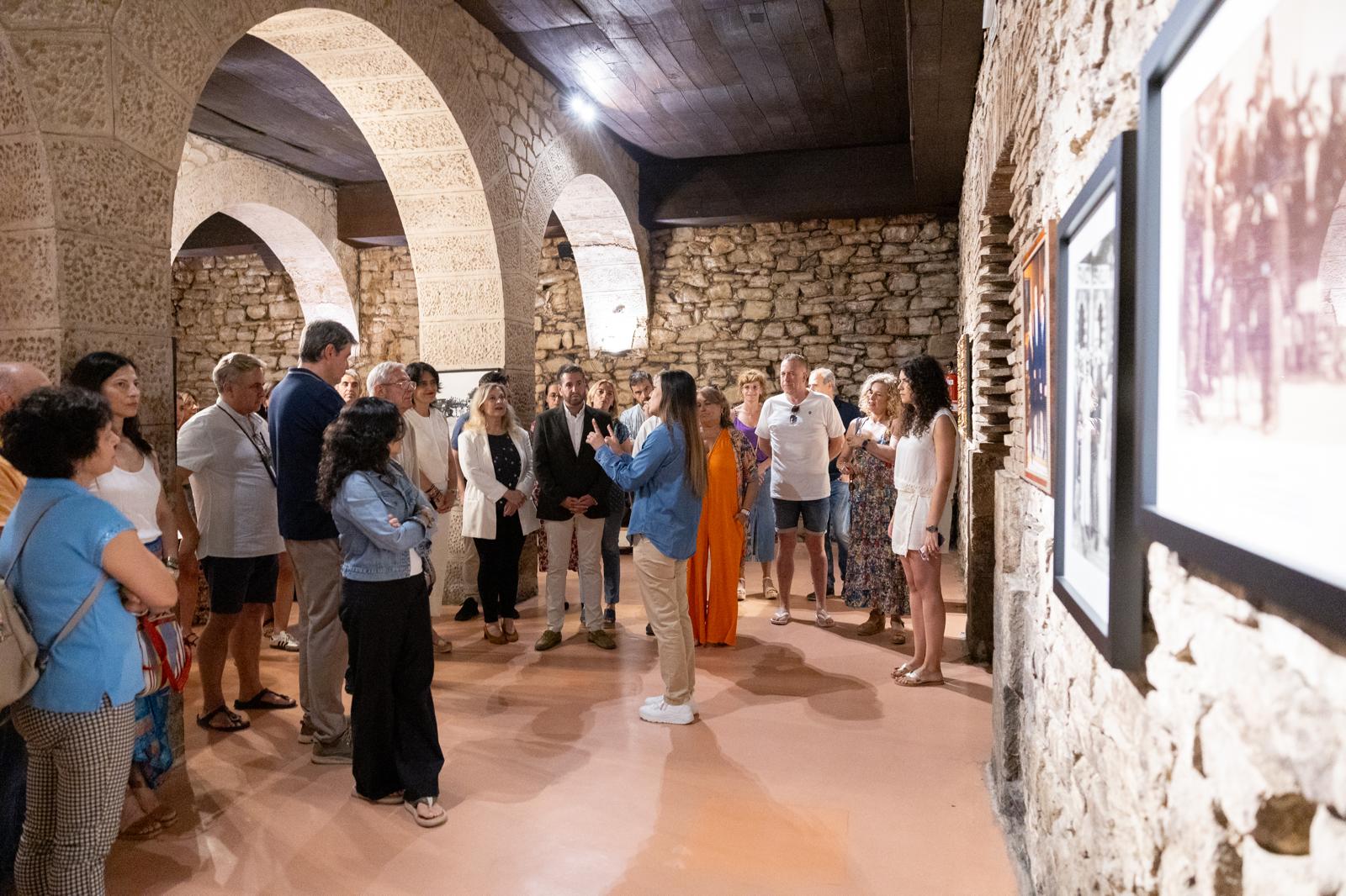 Las imágenes de la cata solidaria de Pioneros