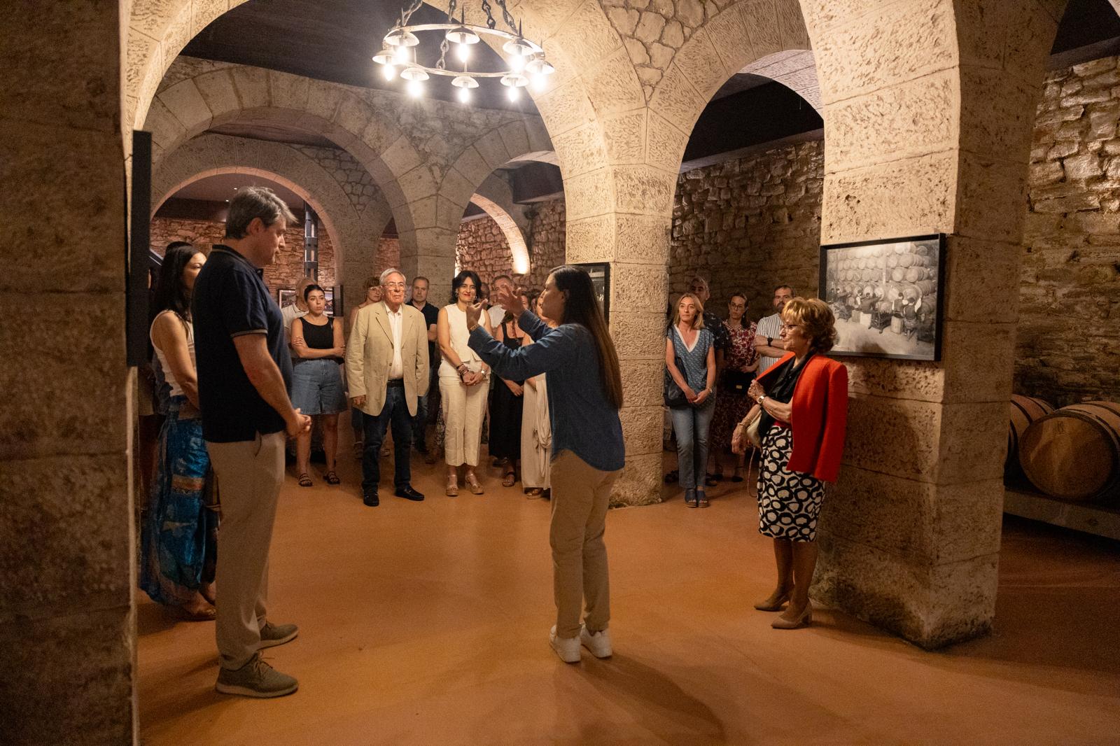 Las imágenes de la cata solidaria de Pioneros