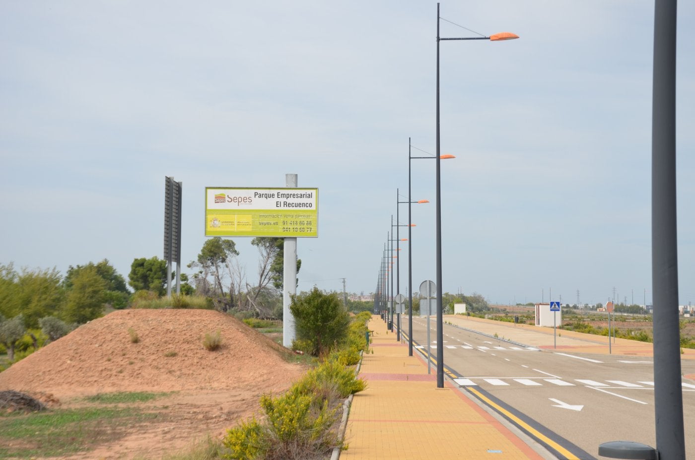 Uno de los viales del polígono del Recuenco, en Calahorra.