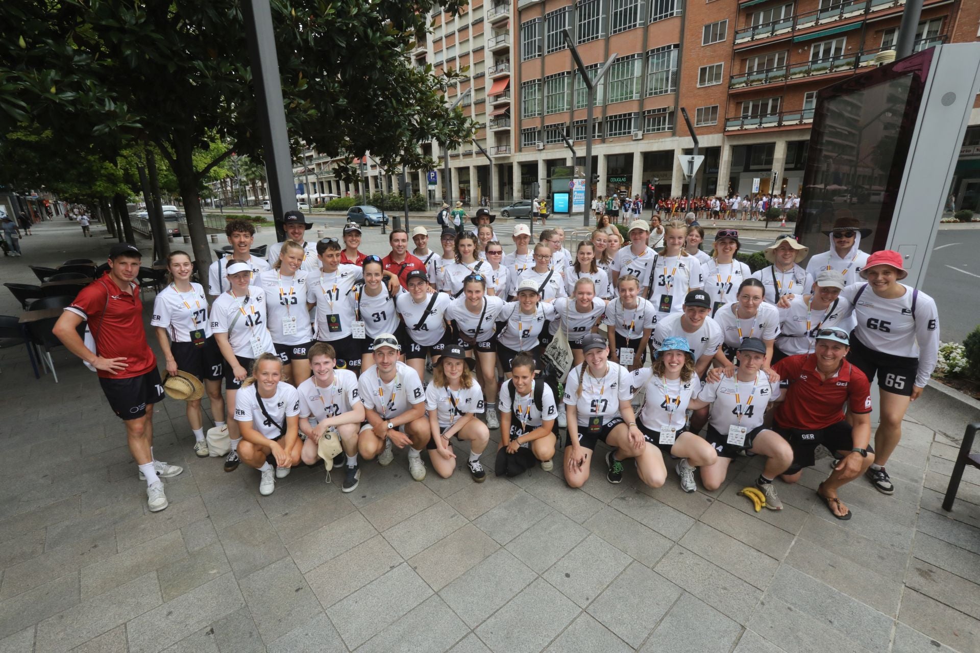 El desfile de las selecciones abre el Mundial de Frisbee