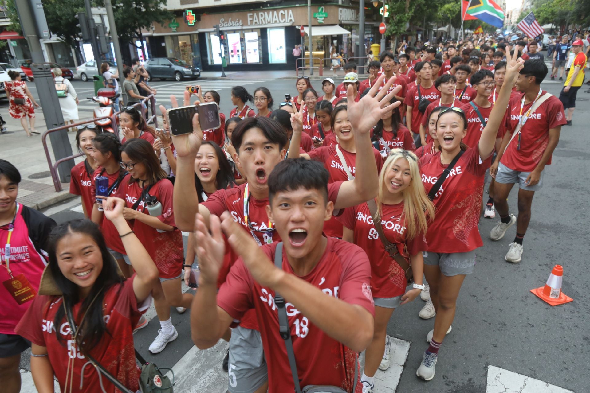 El desfile de las selecciones abre el Mundial de Frisbee