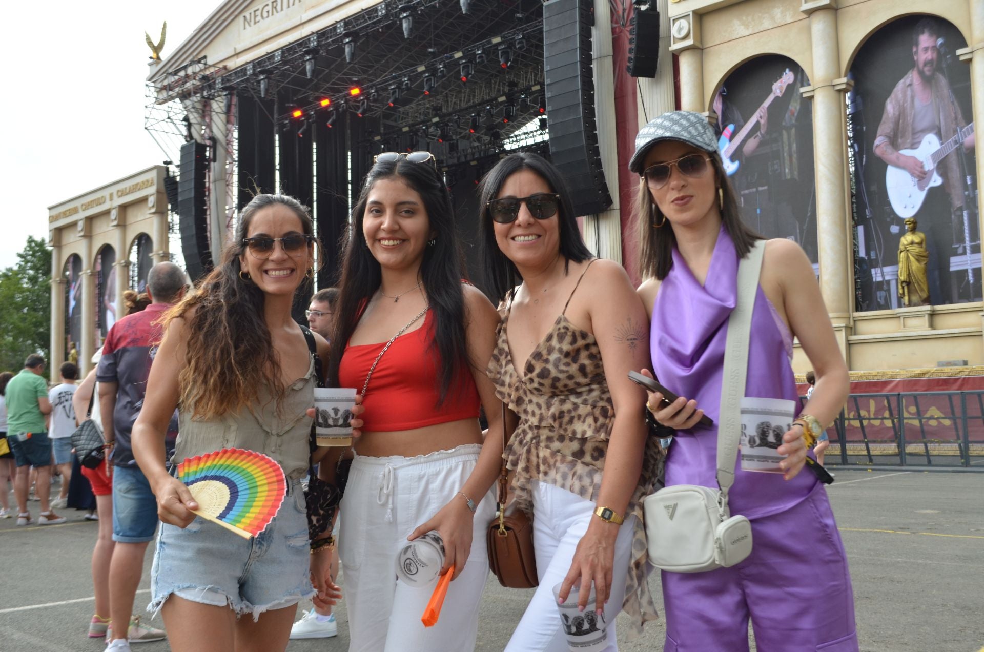 El público disfruta de los conciertos del sábado del Festival Gran Reserva