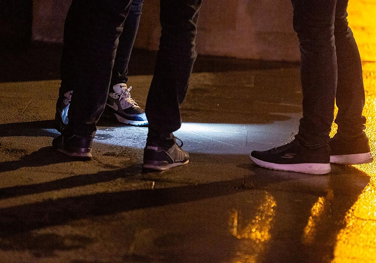 Orinar y beber alcohol, las principales denuncias del pasado fin de semana en Logroño