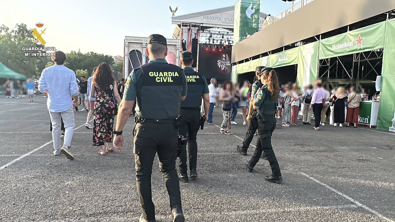 Las imágenes del operativo de la Guardia Civil en el Gran Reserva de Calahorra
