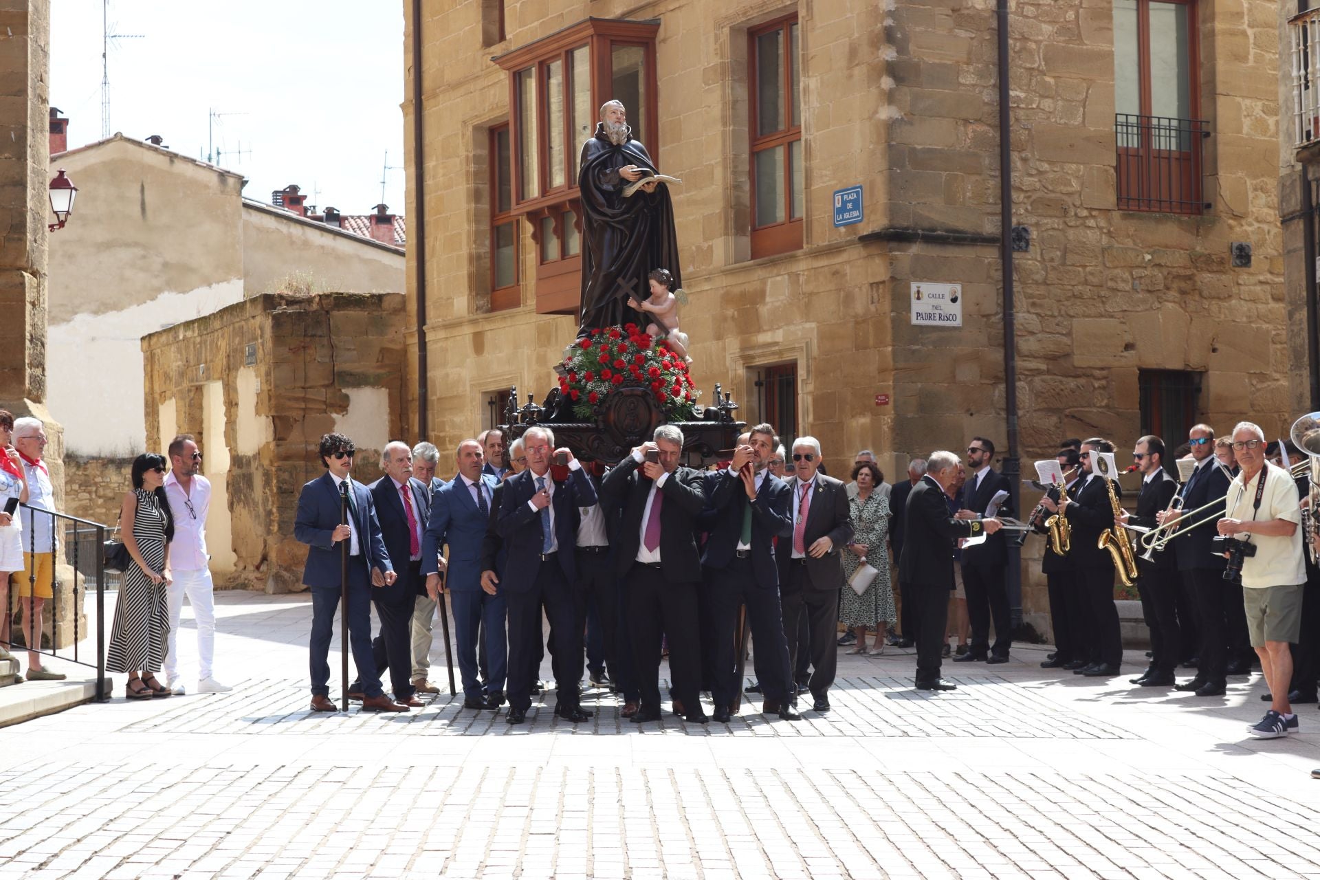 San Felices recorre las calles de Haro