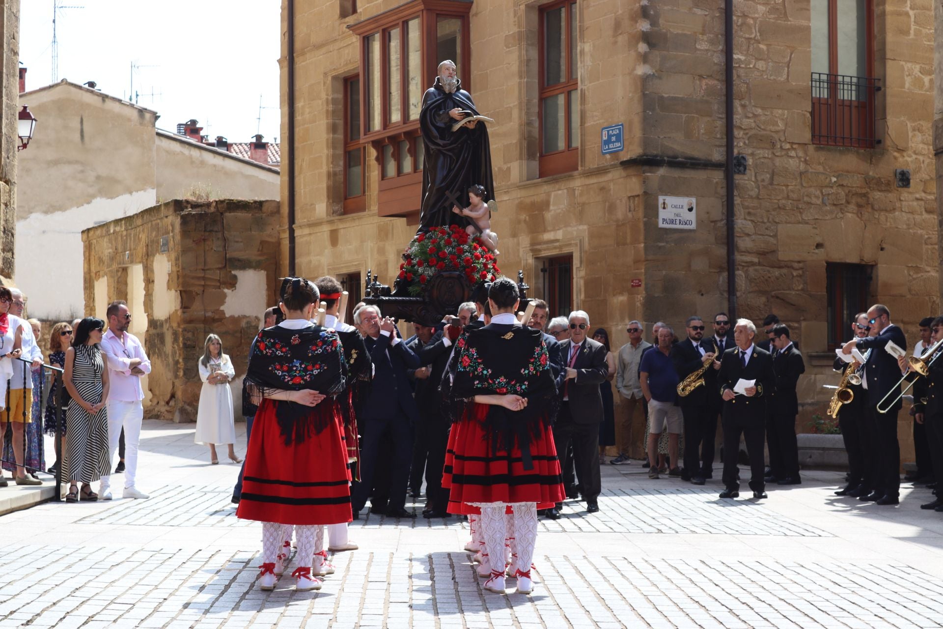 San Felices recorre las calles de Haro