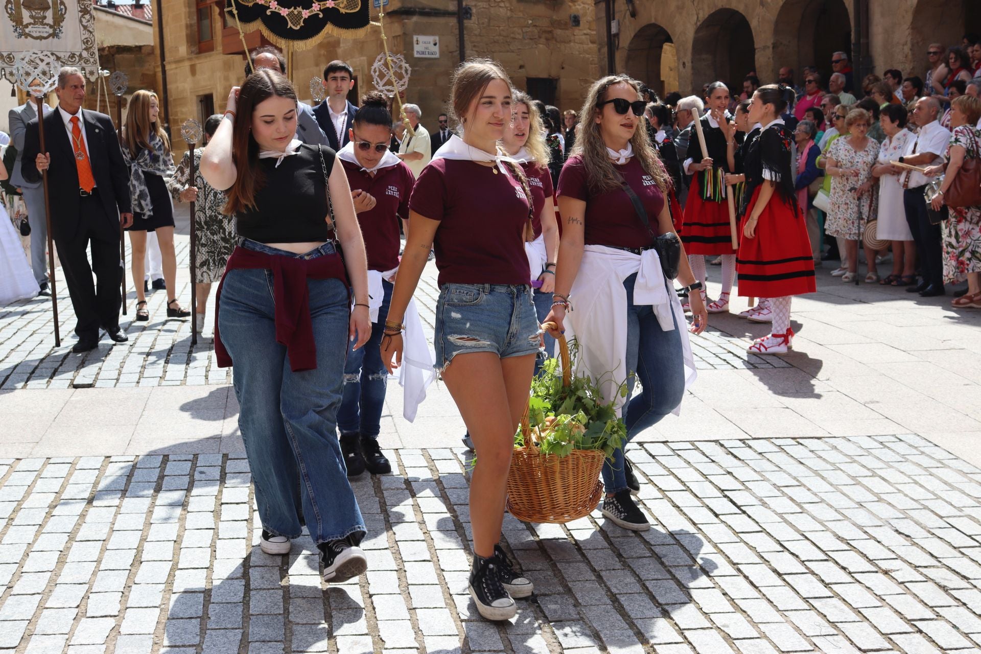 San Felices recorre las calles de Haro